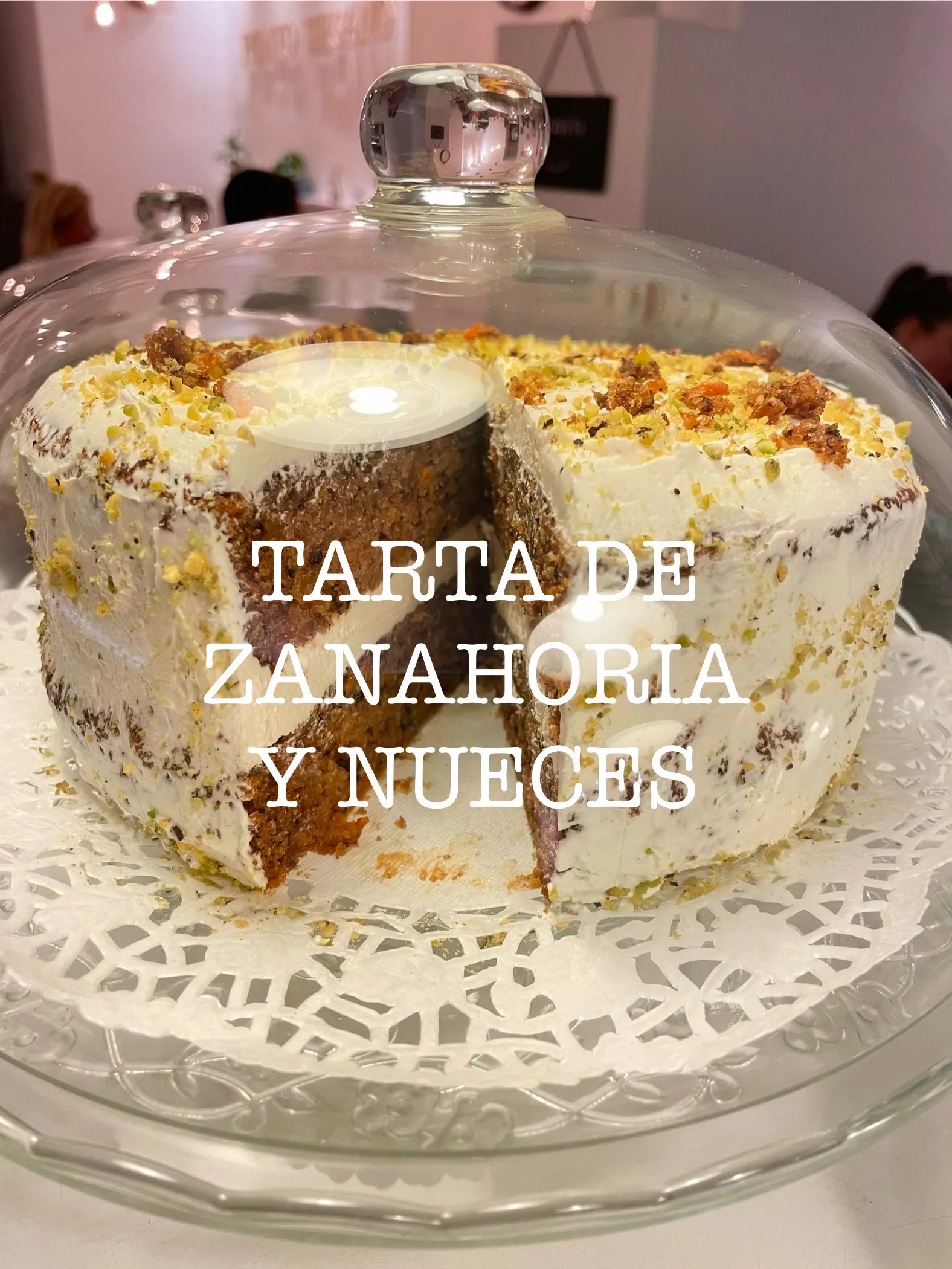 Bizcocho vegano de zanahoria con nueces