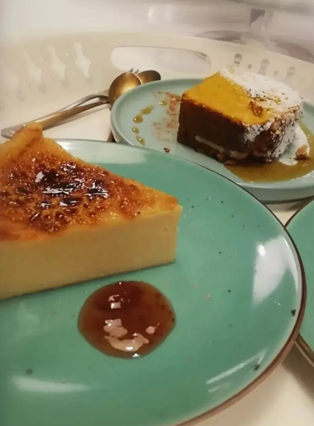 Tartaleta vegana rellena de crema y frutas