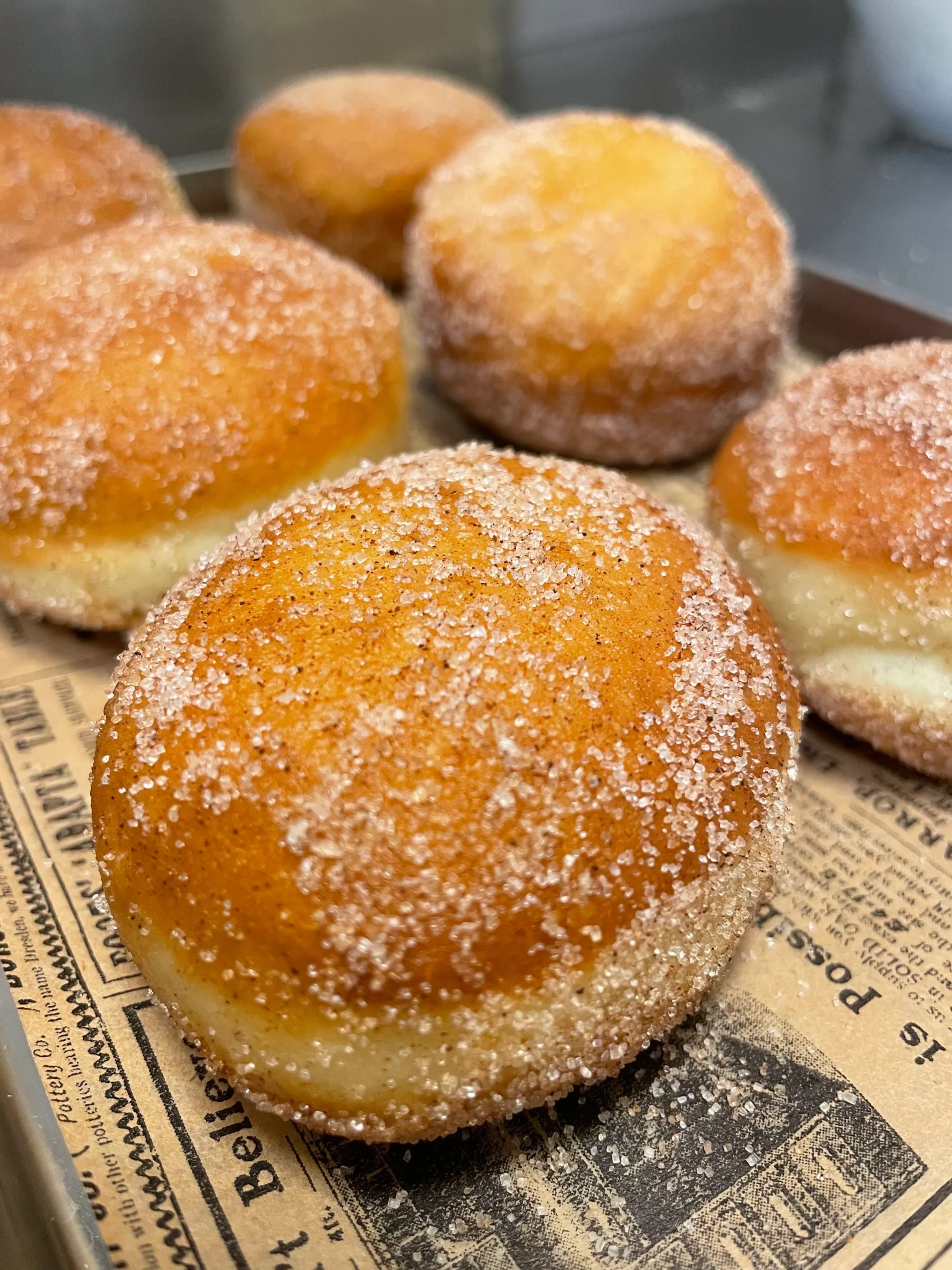 Crema catalana vegana con azúcar caramelizado